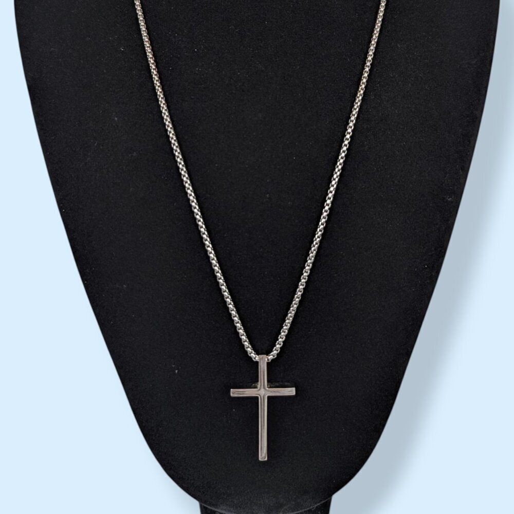 Edforce Stainless Steel Cross Pendant Necklace